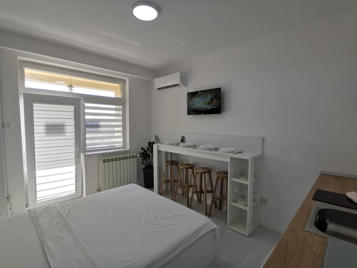 Casuta Cu Tei Villa Nagyvárad Kültér fotó