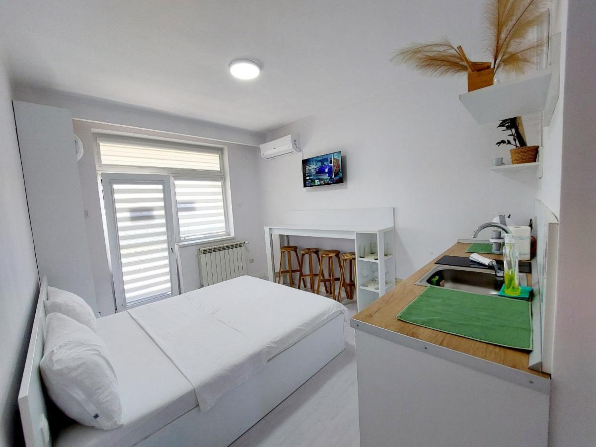 Casuta Cu Tei Villa Nagyvárad Kültér fotó