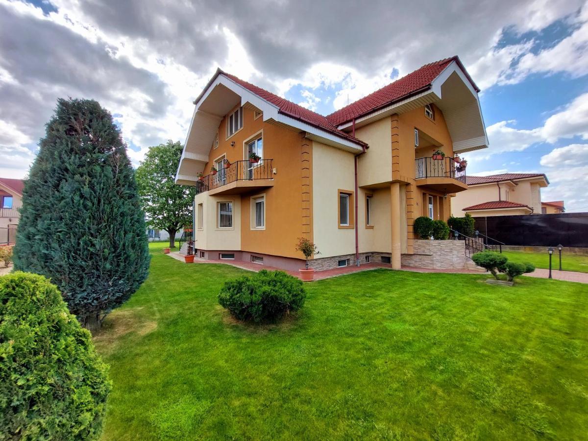 Casuta Cu Tei Villa Nagyvárad Kültér fotó