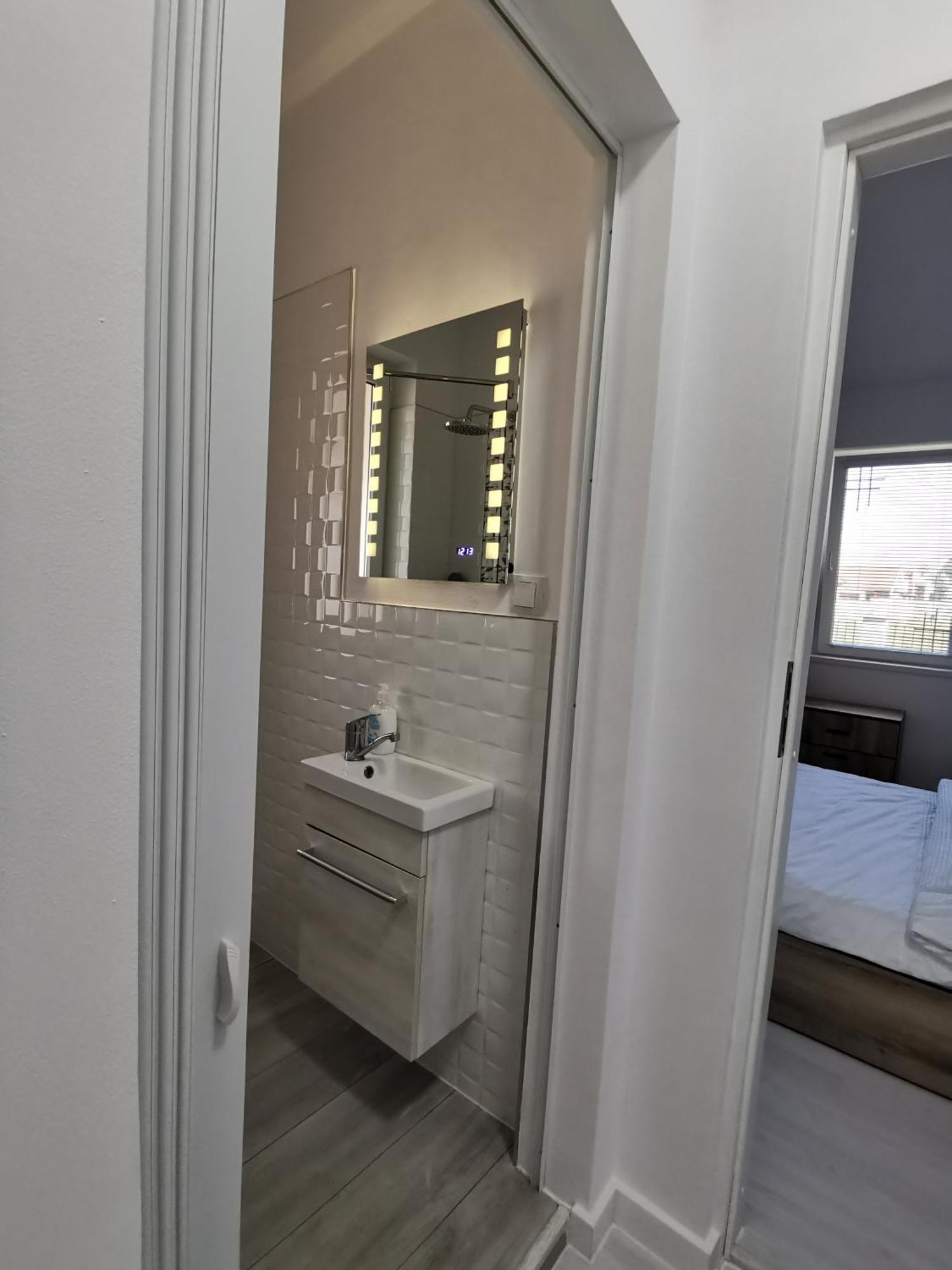Casuta Cu Tei Villa Nagyvárad Szoba fotó