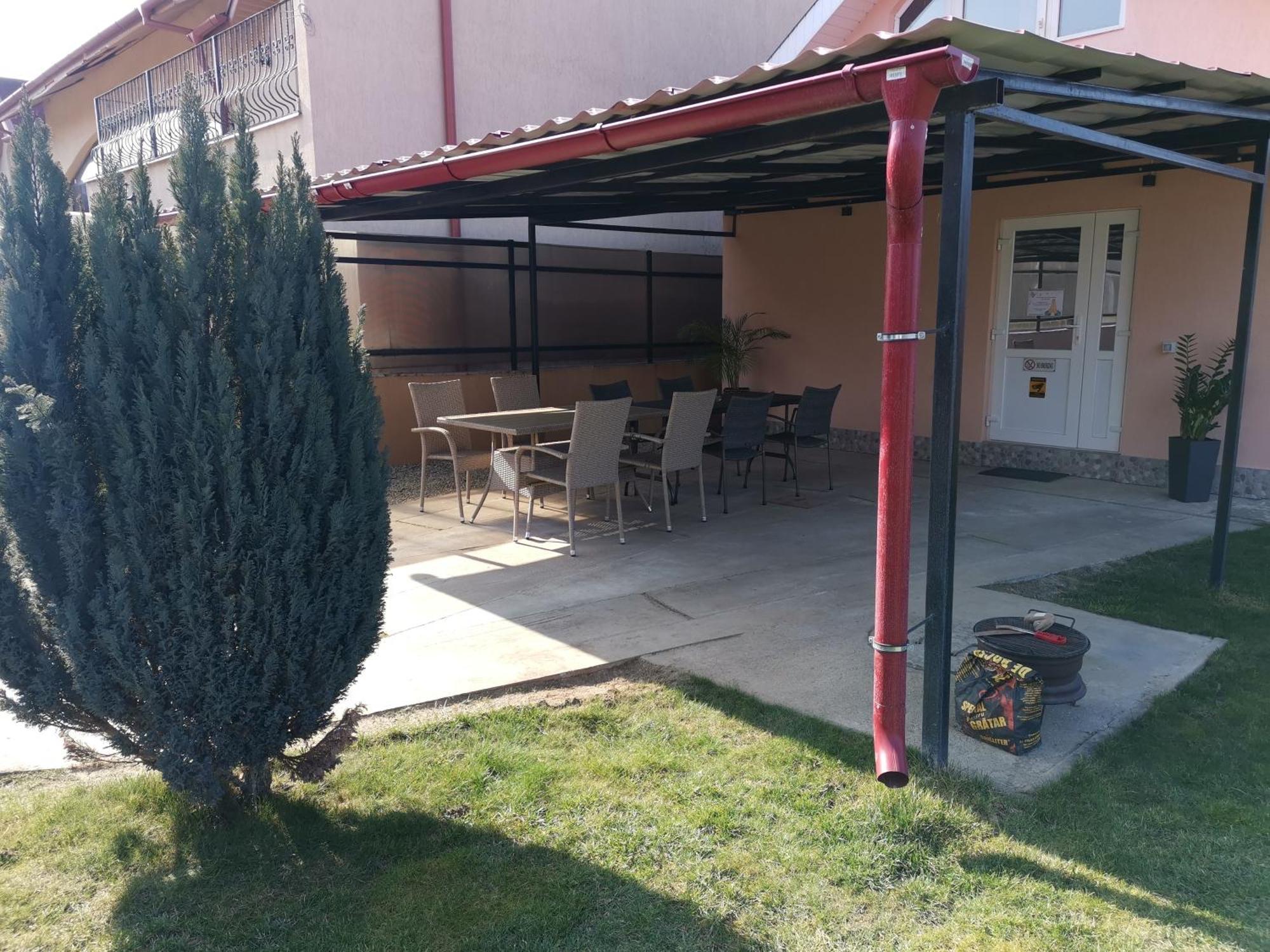 Casuta Cu Tei Villa Nagyvárad Szoba fotó